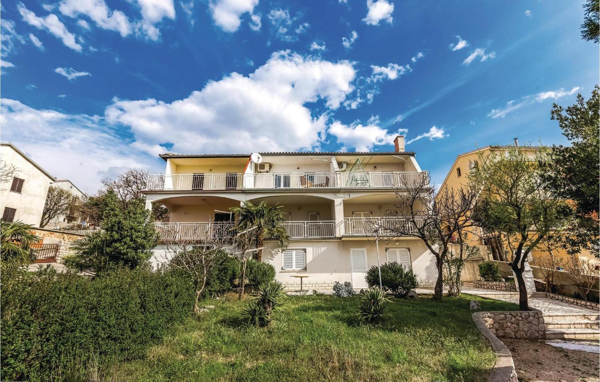 Lovely Apartment In Novi Vinodolski With Wifi Экстерьер фото
