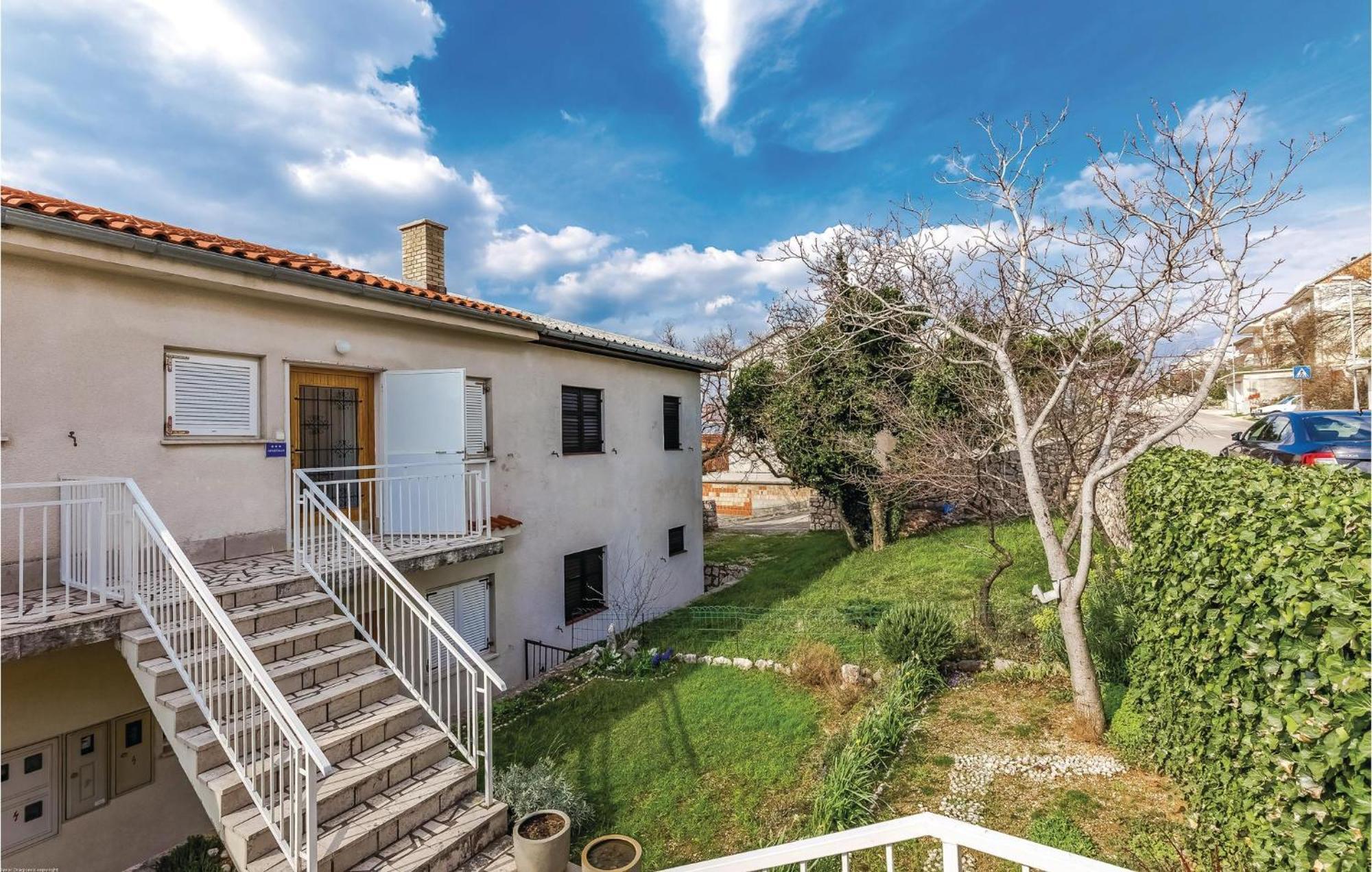 Lovely Apartment In Novi Vinodolski With Wifi Экстерьер фото